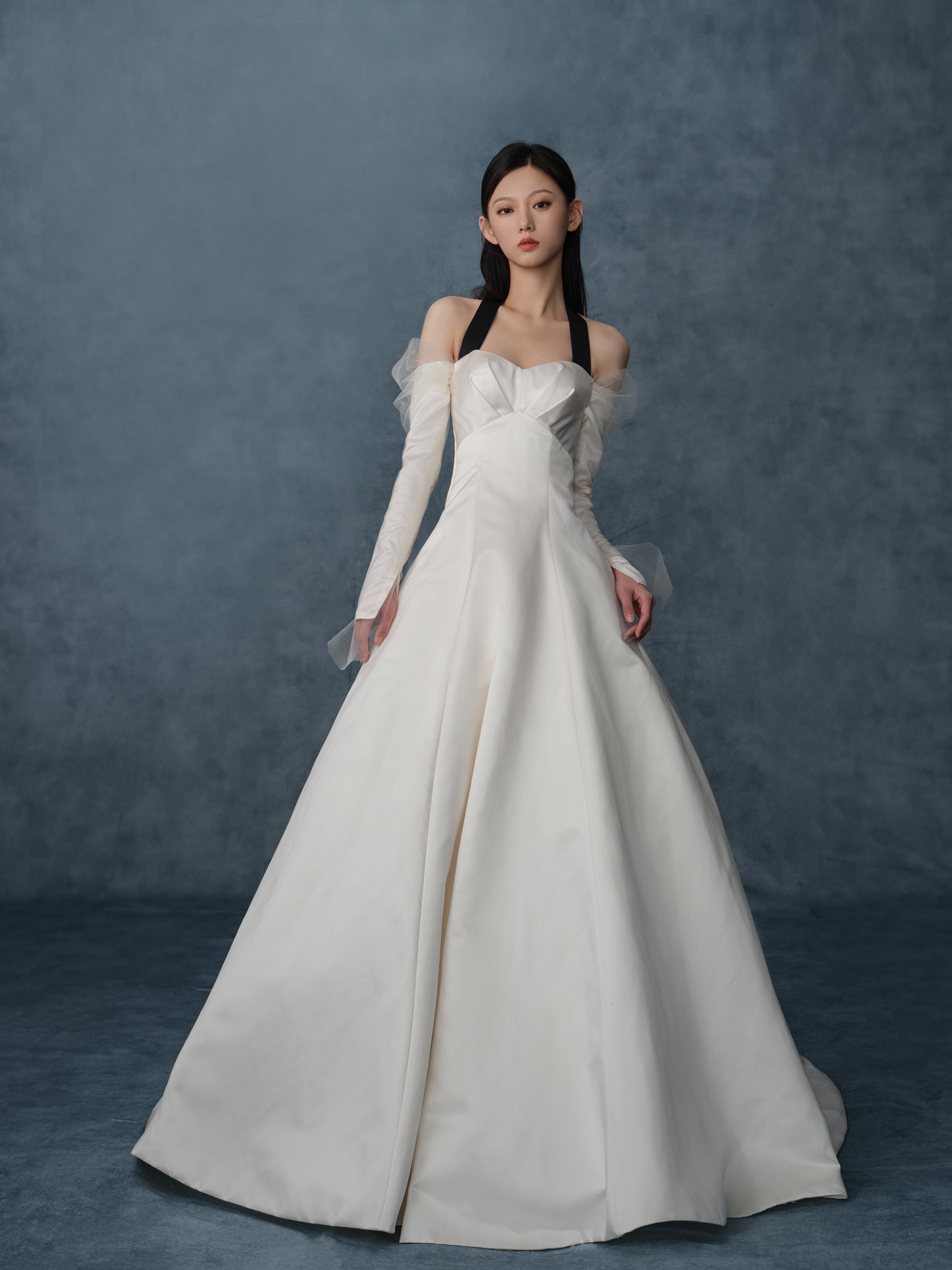 燕的呢喃 Whisper of Swallow